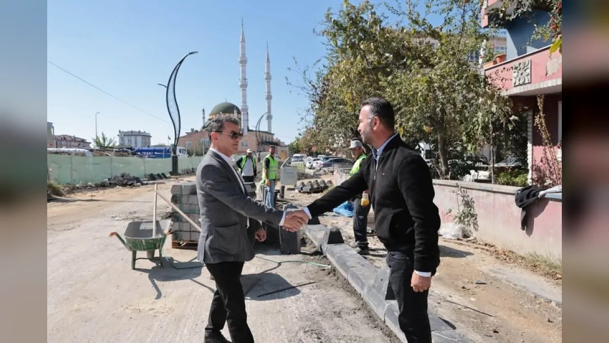 Kapaklı Belediyesi ekiplerinin Kıvanç Sokak'ta yürüttüğü Prestij Cadde ve Sokak Projesi çalışmaları