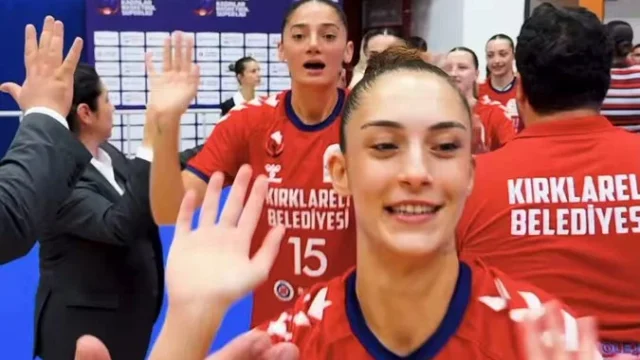 Burhaniye Belediyespor kız basketbol takımı maçı için Yeni Kapalı Spor Salonu'nda tribün çağrısı
