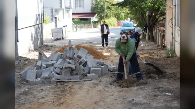 Fen İşleri’nden 4 Noktada Yoğun Mesai
