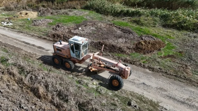 Göçerler Mahallesi tarla yolu genişletme çalışması