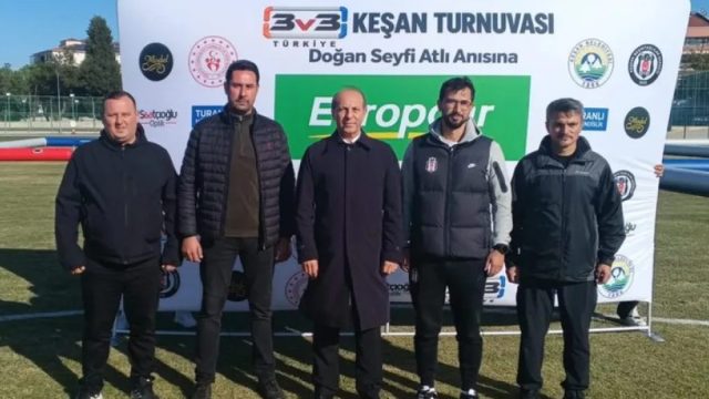 Keşan’da Futbol Turnuvası: Gençler Sahada