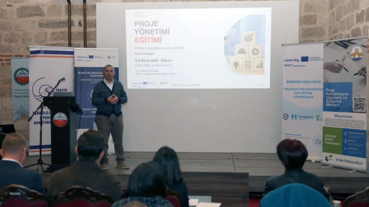 Trakya Üniversitesi proje yönetimi eğitimi Sultan II. Bayezid Külliyesi Sağlık Müzesi'nde başladı