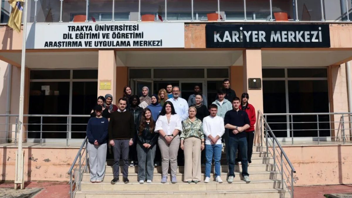 Trakya Üniversitesi DİLMER'de uluslararası öğrenciler Türkçe eğitimi alıyor