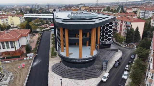 Edirne İl Halk Kütüphanesi açılışa hazır