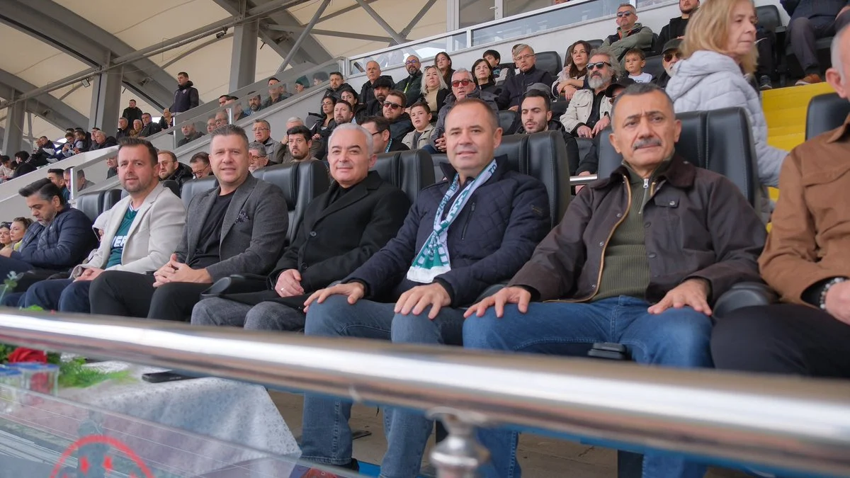Kırklarelispor Ankara Demirspor maçı sonrası takım ve taraftarlar