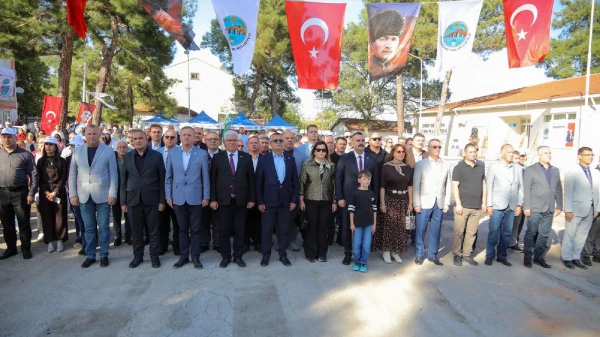 Uzunköprü’de Bağbozumu Şenliği Coşkusu