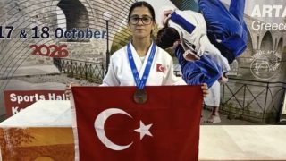 Berrak Bekci’den Balkan judoda bronz madalya