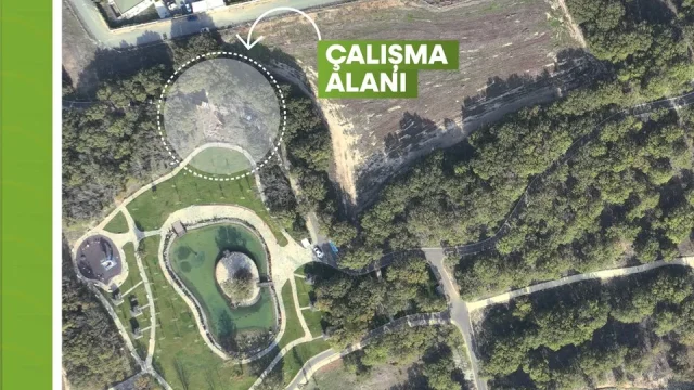 Çerkezköy kent ormanı sosyal alan projesinde inşaatı başlayan iki katlı kır kahvesi ve terası