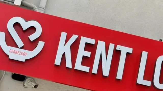 Çerkezköy kent lokantasında vatandaşlara sunulan 4 çeşit yemek tabldotu