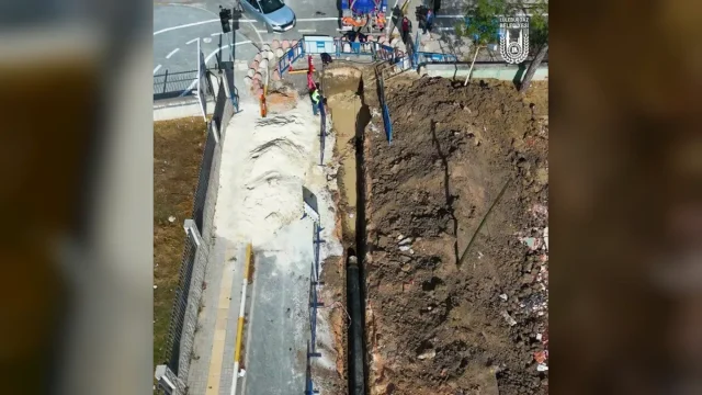 Lüleburgaz Murad Hüdavendigar Caddesi'nde yatay sondaj yöntemiyle yol kazmadan altyapı yenileme çalışması