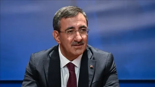 Cumhurbaşkanı Yardımcısı Cevdet Yılmaz, 2027-2029 Orta Vadeli Programı'nı açıklarken